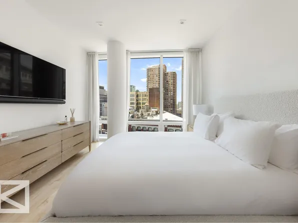 445 Lafayette Street image 12 of 14