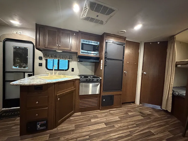 835 Lancaster Ave #B — Photo 17