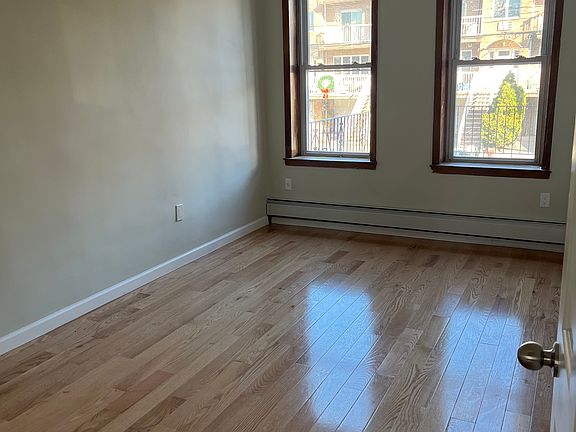 3rd image of 1128 Ovington Ave #1