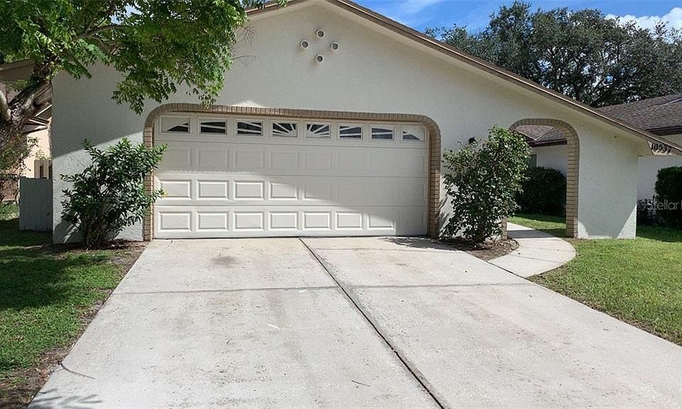 1st image of 10537 Wyndcliff Dr #3