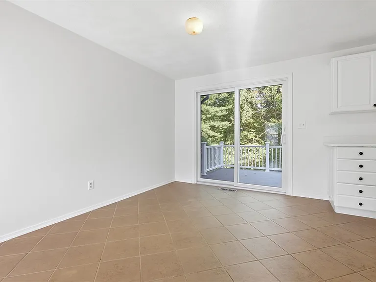 146 Russet Ln #146 — Photo 10