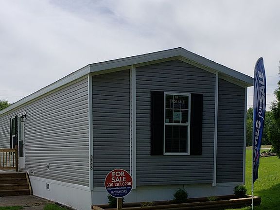 5th image of 3246 Birchview Dr E