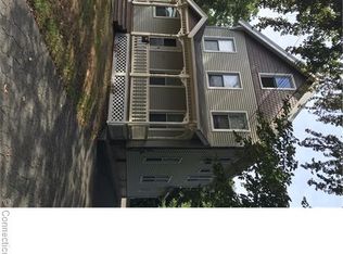 1802 State St, Hamden, CT 06517