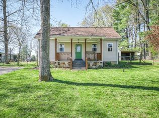 582 W Creston Rd, Crossville, TN 38571