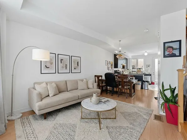 399 The Westway, Toronto, ON M9R 1H3