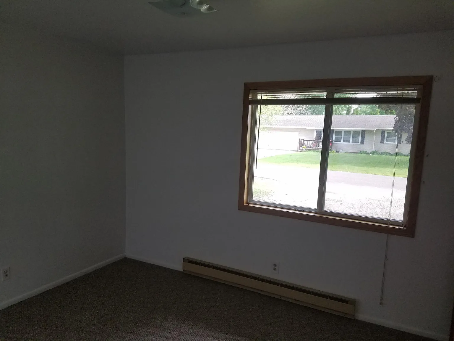 2 bed, $700 — Photo 4