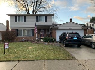 18338 Bittersweet St, Fraser, MI 48026