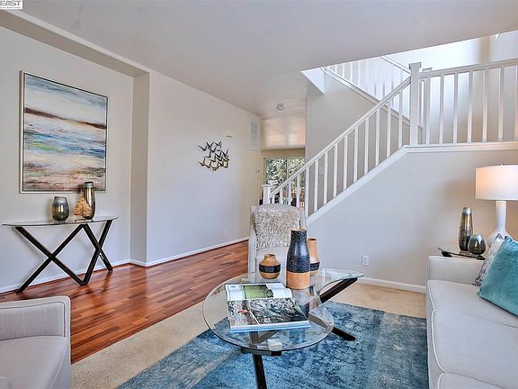 3rd image of 22547 Cisneros Dr