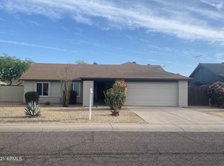 7226 W Sunnyside Dr, Peoria, AZ 85345