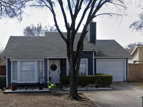 1612 Scottsdale Dr, Arlington, TX 76018