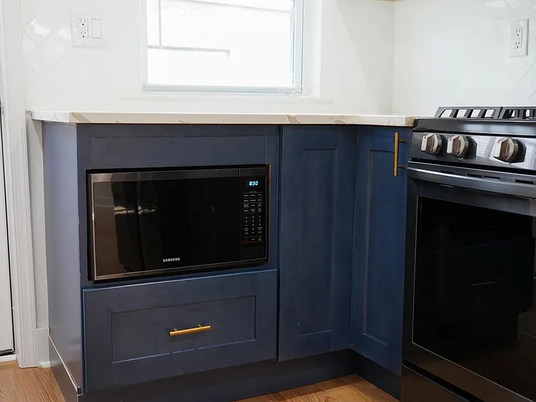 Built in Undercabinet Microwave