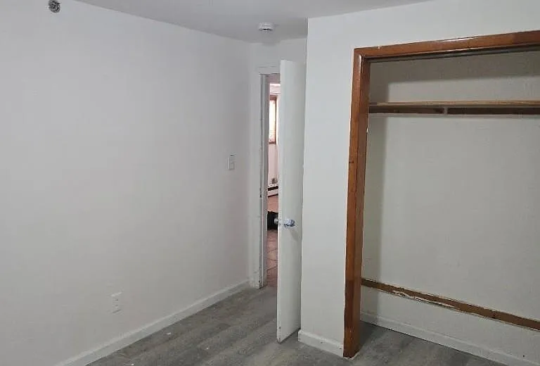 126 Seaview Ave #GROUND FLOOR — Photo 5