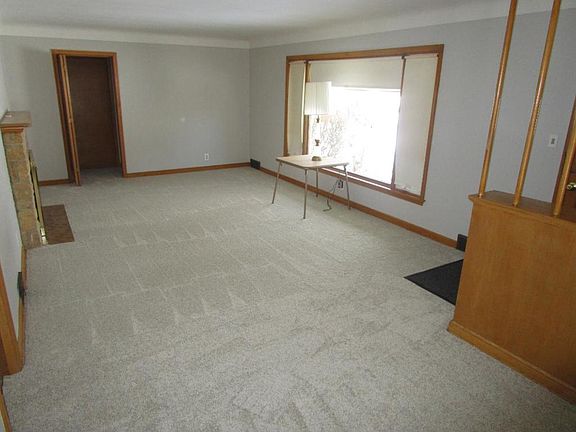 4th image of 1060 Ohio St