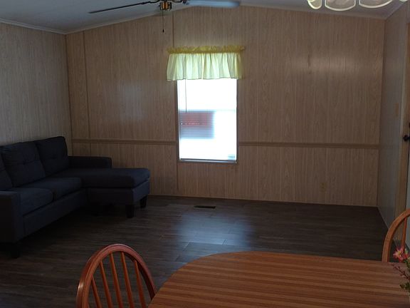 5th image of 33 Lake Griffin Dr