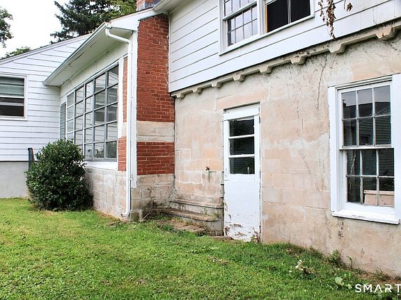 5th image of 49 Robert Street
