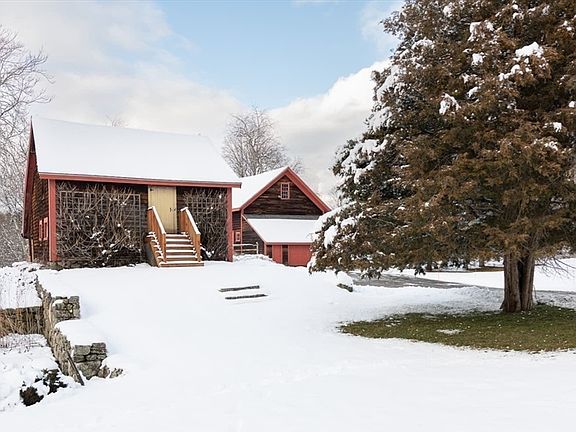 4th image of 823 Boston Post Rd