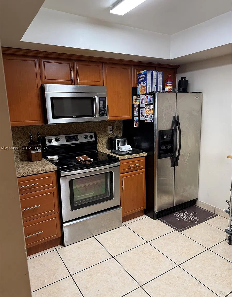 Kenland Pointe Condo Iii — Photo 4