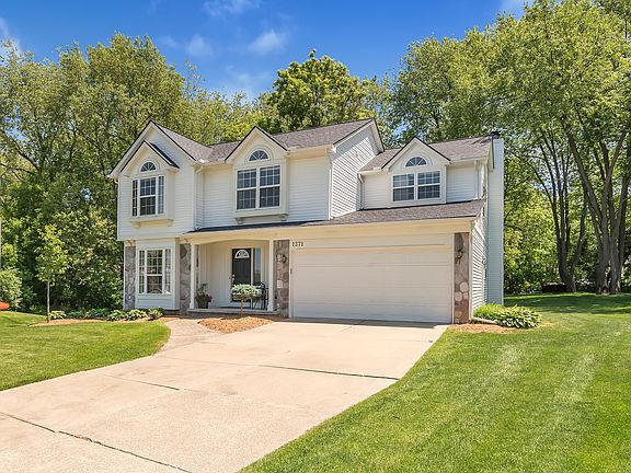 2nd image of 1371 Glenview Dr