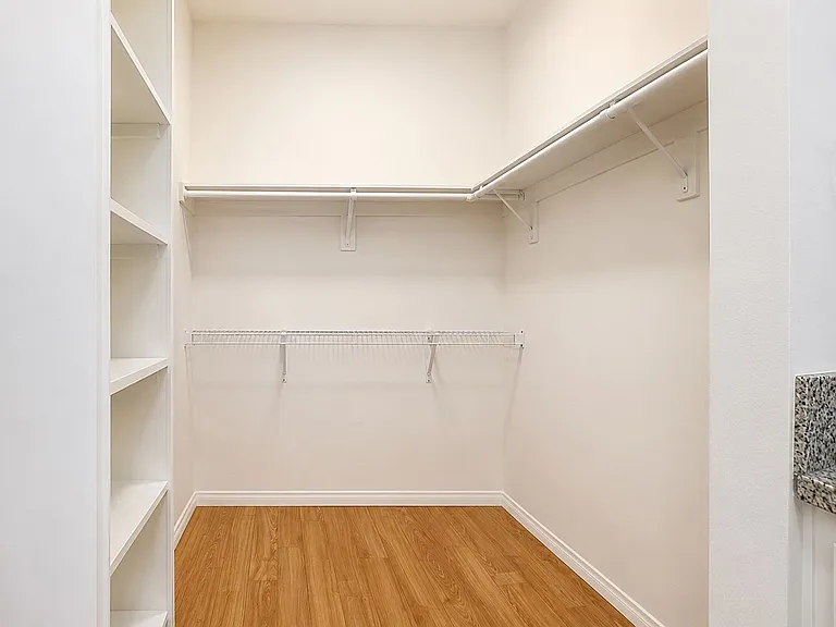 The Flats At Studio City - Darbyridge, Lp — Photo 7