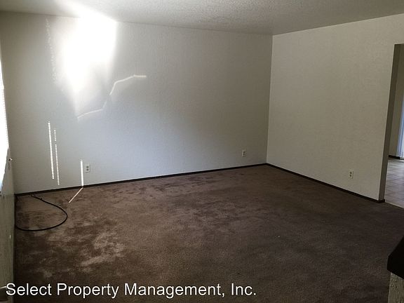 2nd image of 423 Bartlett Ave APT 13