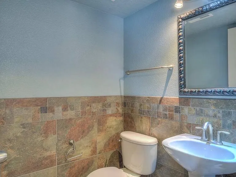 7100 Dancing Eagle Ave NE — Photo 28