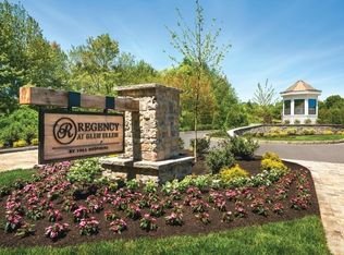 4 Lansing Way #4, Millis, MA 02054