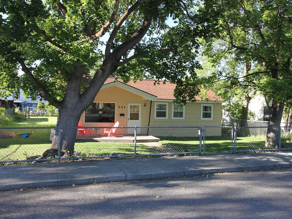1st image of 684 N Ave W