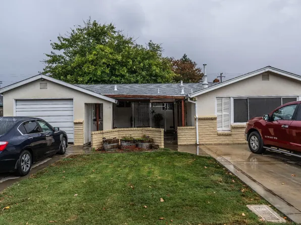 717 Olive Ct, Galt, CA 95632