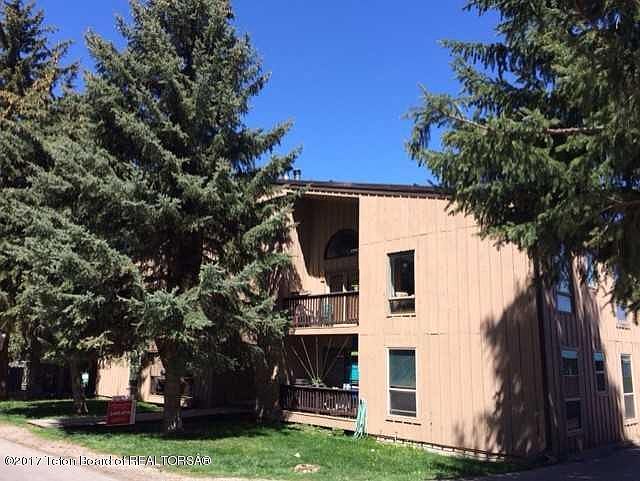 1st image of 265 Aspen Dr