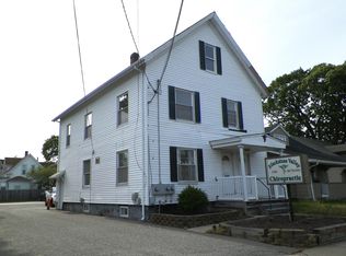 1158 Newport Ave, Pawtucket, RI 02861