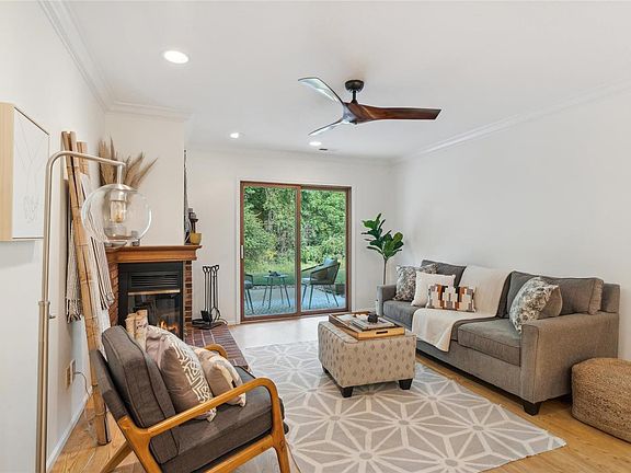 3rd image of 12970 Bryce Canyon Dr APT A