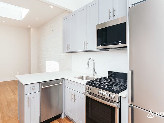2nd image of 307 Troutman St #4B