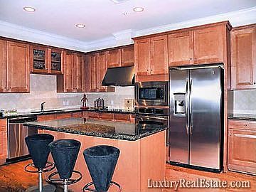 4th image of 2211 Briarglen Dr APT 606
