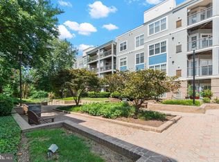 5573 Seminary Rd APT 309, Falls Church, VA 22041