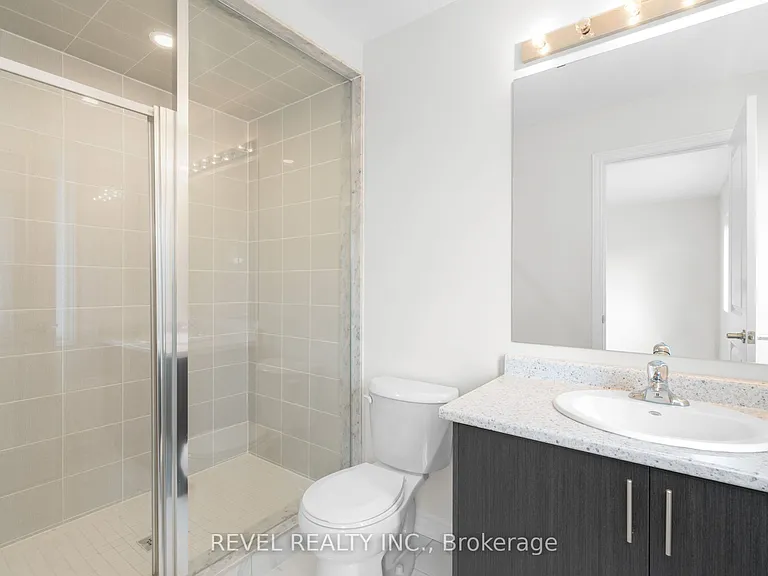 4 Rochester Dr — Photo 12