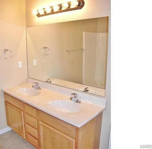 112 Edna St #A — Photo 6