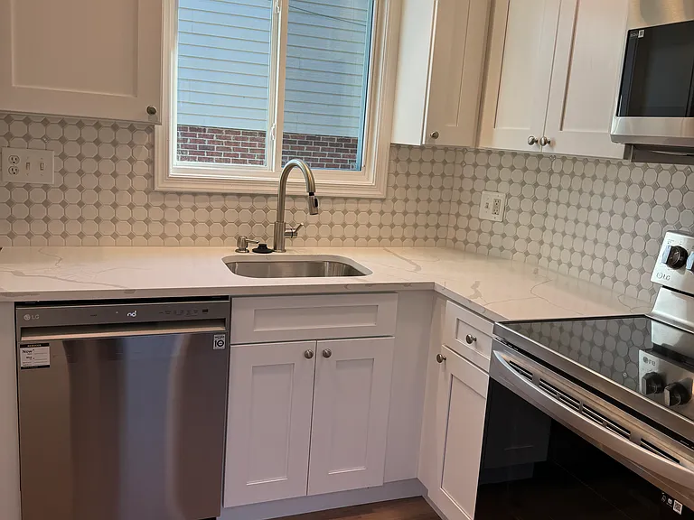 315 Palmer St #B — Photo 5