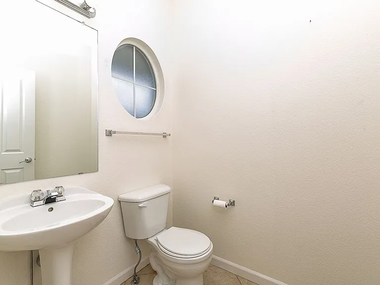 2756 Sage Creek Rd — Photo 8