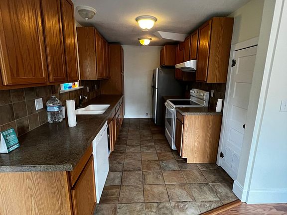 3rd image of 3133 E 17th Ave