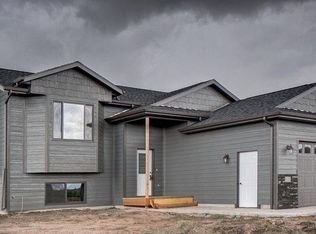 526 Antietem Dr, Box Elder, SD 57719