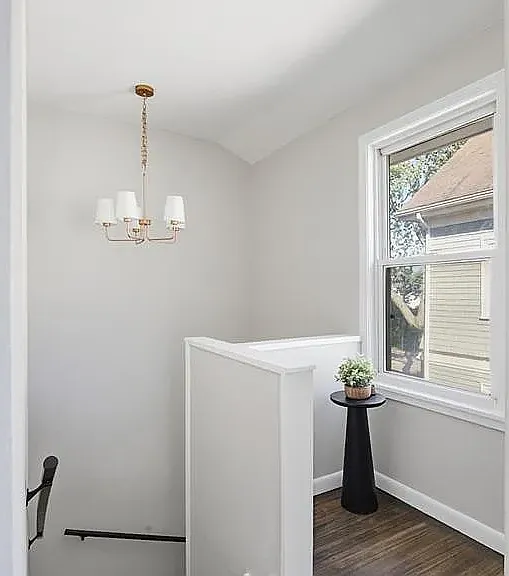 59 Bourne Ave — Photo 14