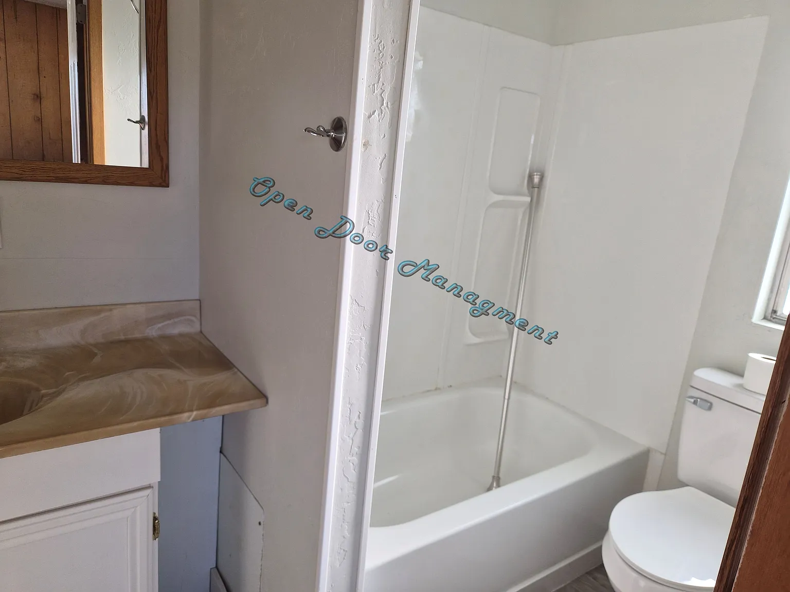 201 Hobson #13 - 1 — Photo 3