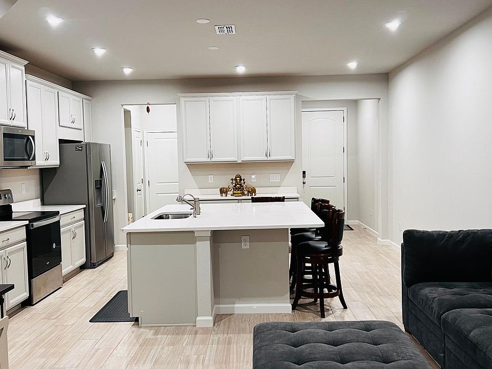 Open Kitchen