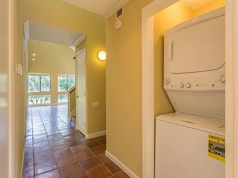 2349 Albans Rd #2 — Photo 23