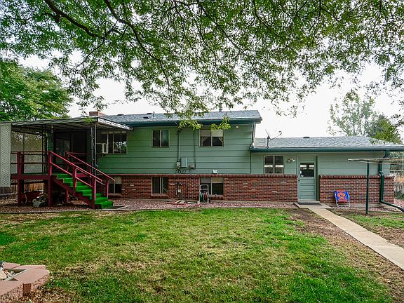 Back Exterior & Yard