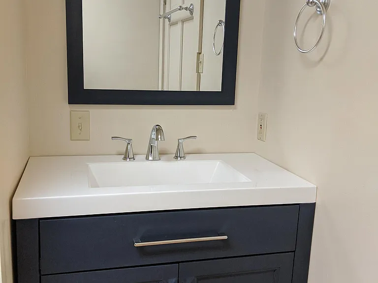 412 Main St — Photo 12