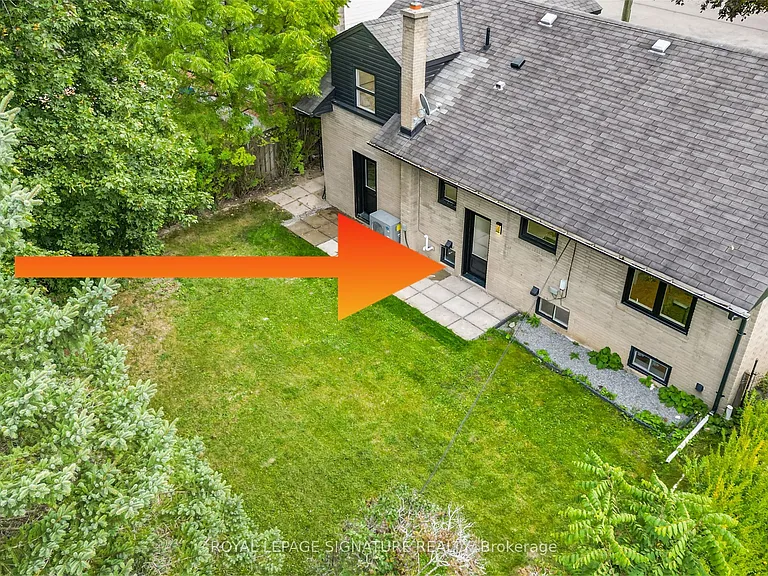 247 Kathryn Cres #LOWER — Photo 12