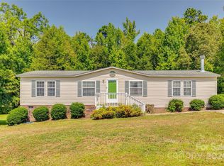 1542 Foxbrook Cir, Lancaster, SC 29720