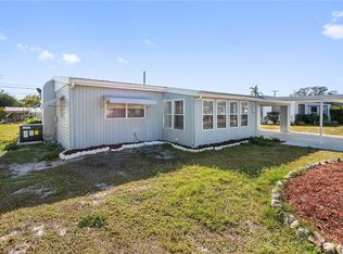 319 Thomas Ave, Frostproof, FL 33843