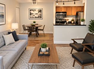 11704 Olde English Dr UNIT H, Reston, VA 20190